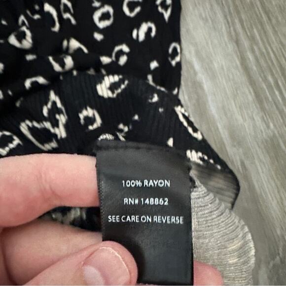 Torrid Leopard Cheetah Print‎ Lightweight Long Sleeve Pullover Tunic Sweater 2X - Picture 6 of 10